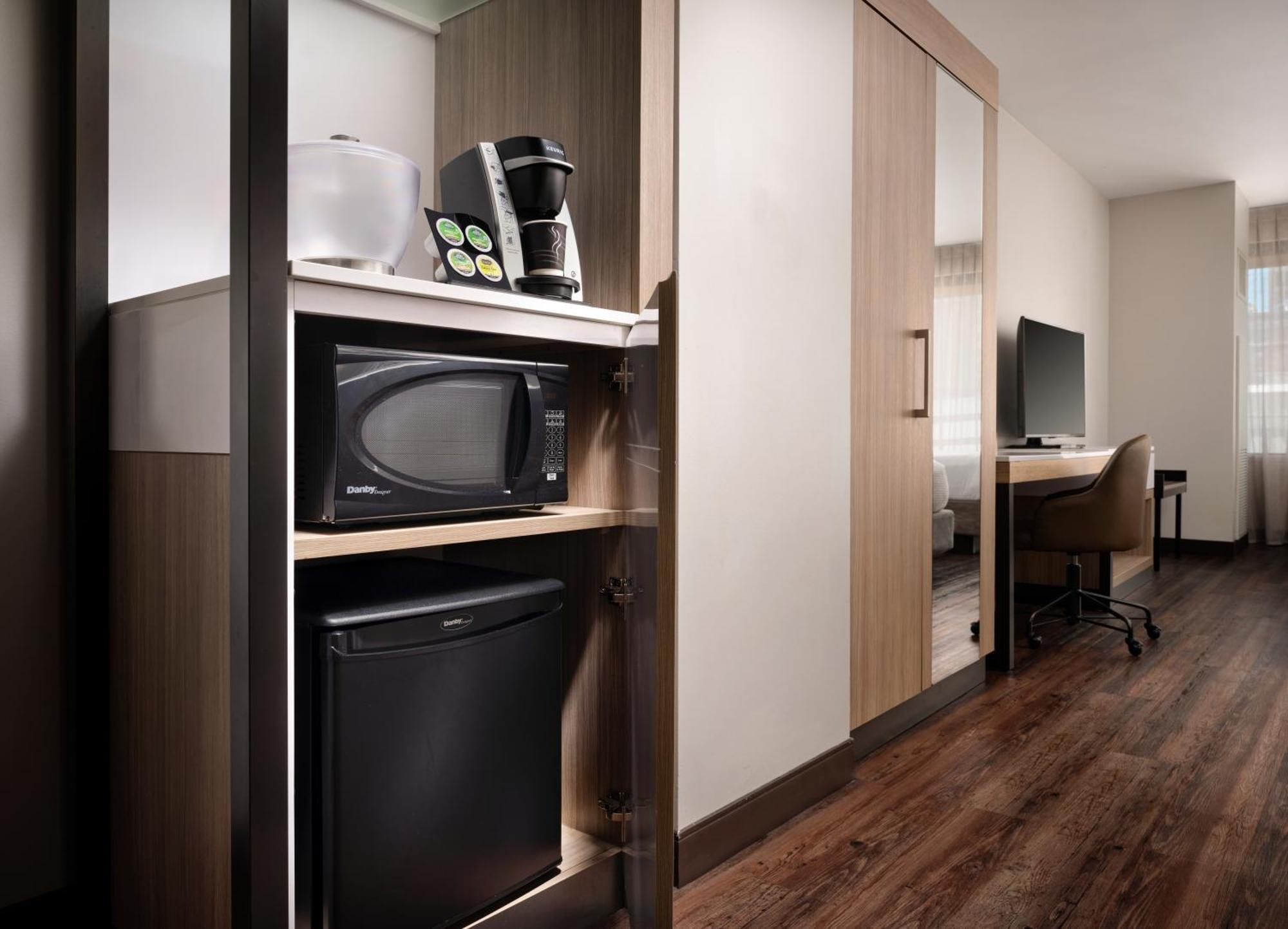 Springhill Suites By Marriott New Orleans Downtown/Canal Street Exterior photo