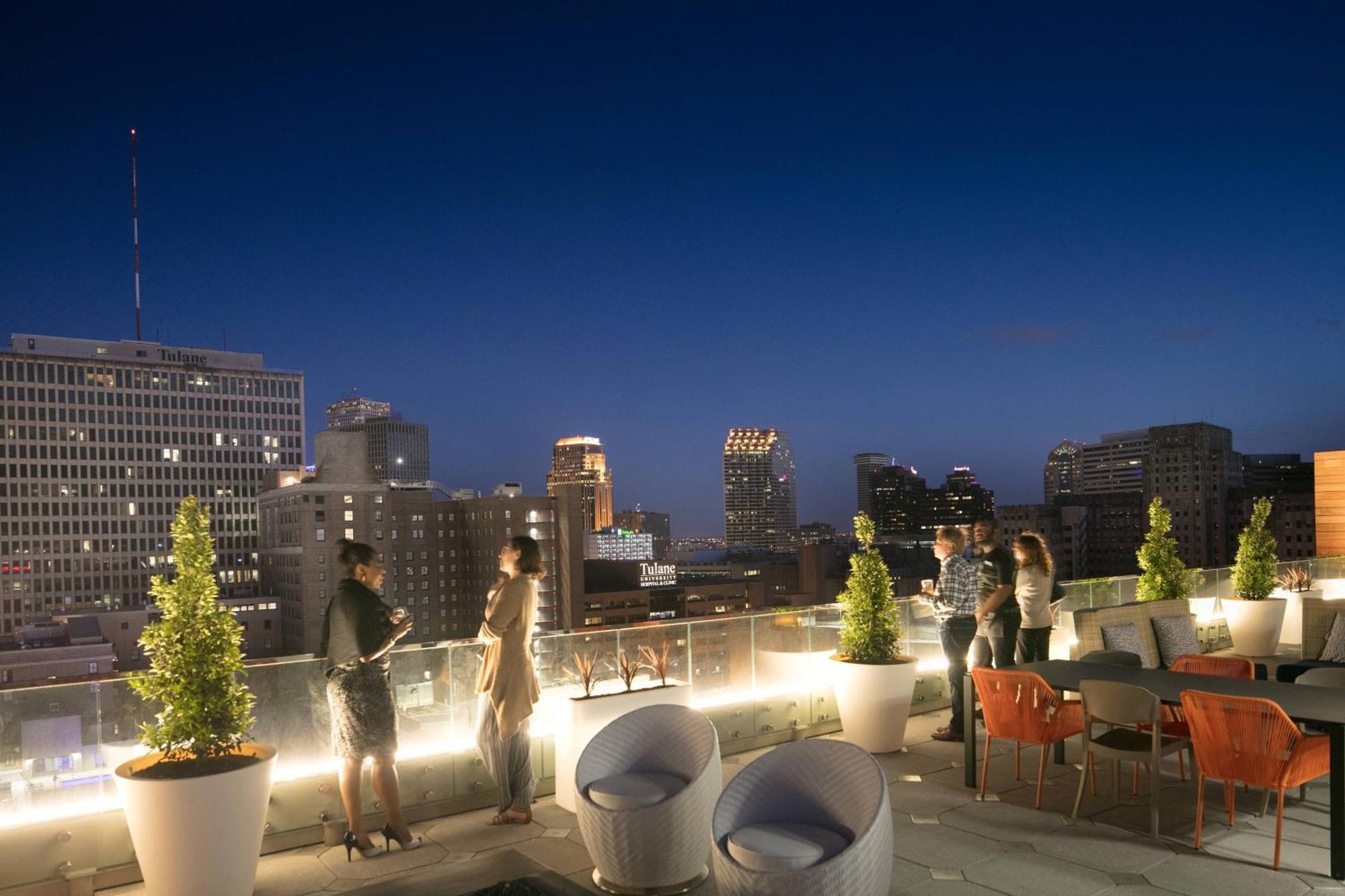 Springhill Suites By Marriott New Orleans Downtown/Canal Street Exterior photo